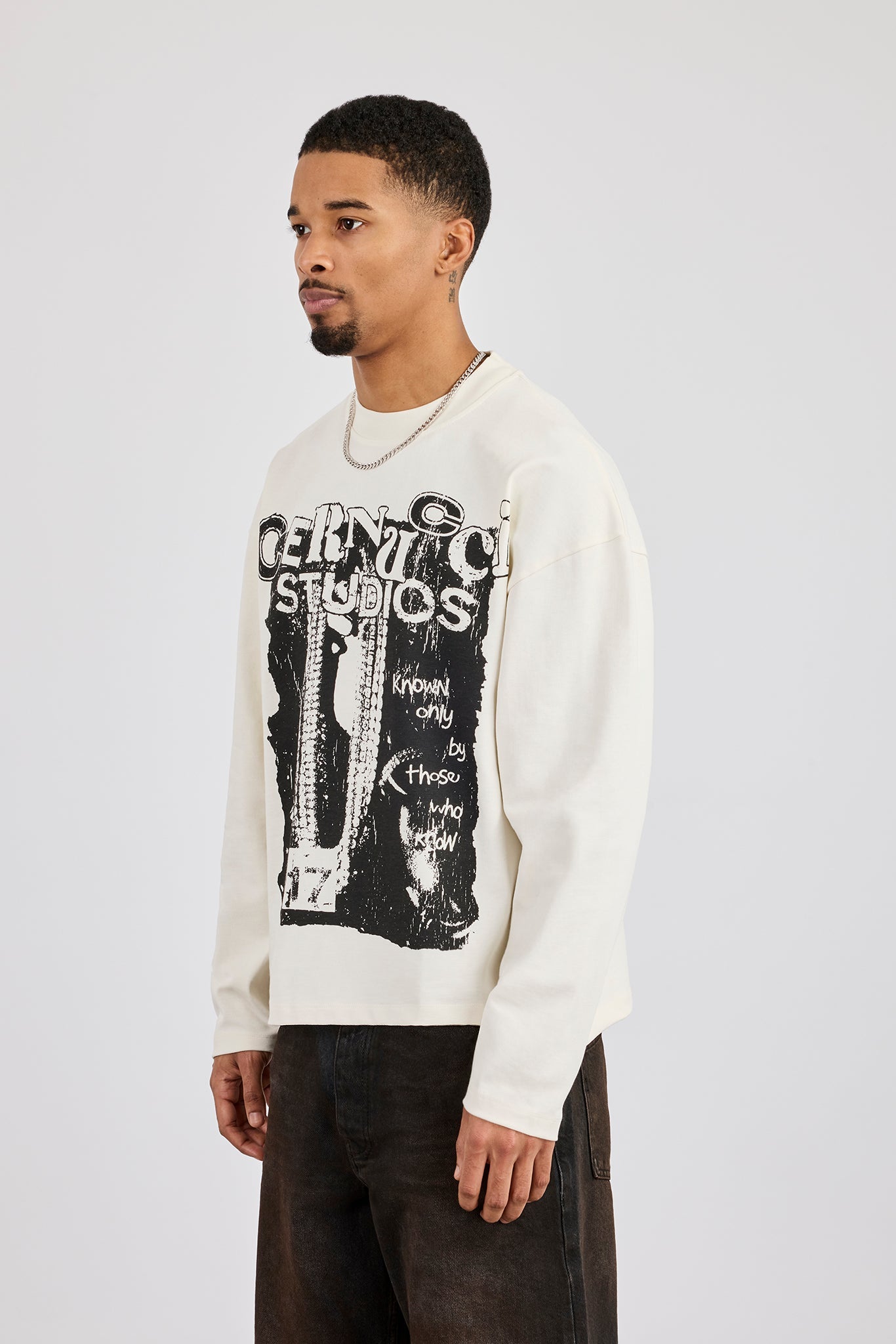 Long Sleeve Cernucci Studios Chain T-Shirt - Off White
